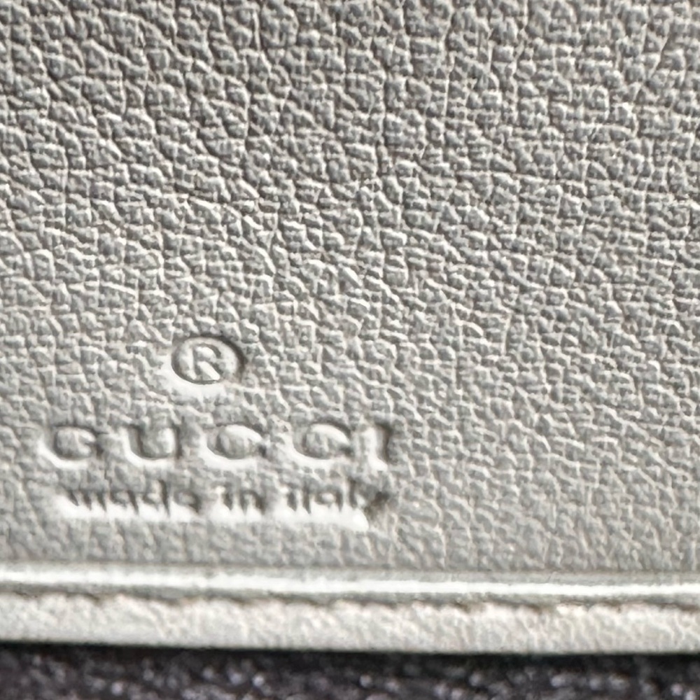 Gucci Embossed Wallet - Picture 8 of 9